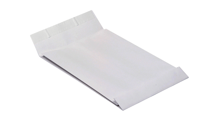 Envelop quantore monsterzak 262x371x38 150gr wit
