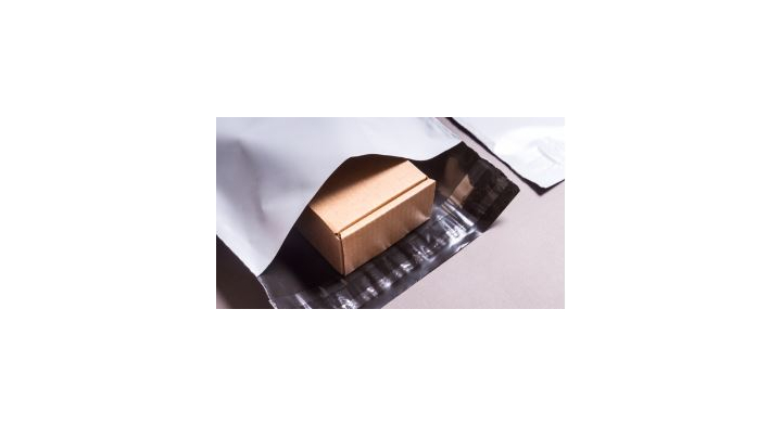 Verzendzak met dubbele plakstrip, LDPE coex, 32x42cm